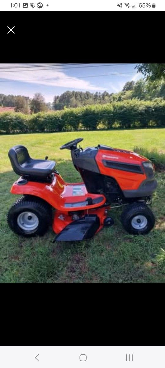 Husqvarna YTH 18.542 Riding Mower