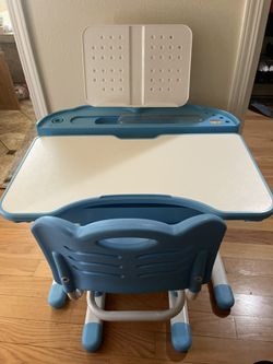 Learning desk, grows with your child