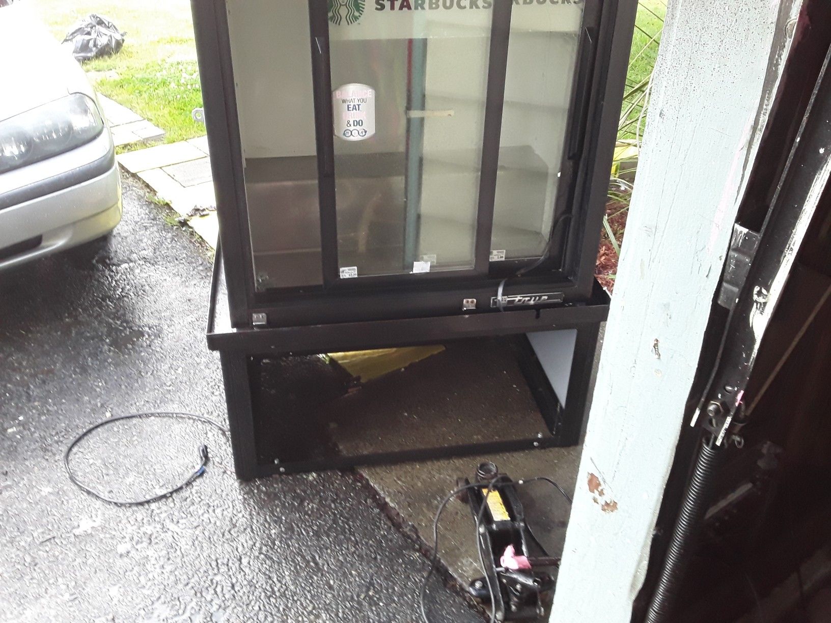 Beverage store cooler
