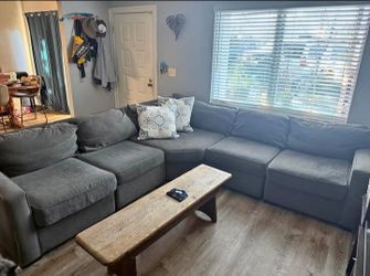 🩶 Nice Gray Sectional Couch