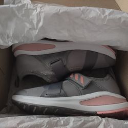 Adidas Girls Grey And Pink Shoes Size 12k 