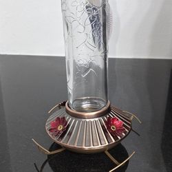 Embossed glass Hummingbird feeder
