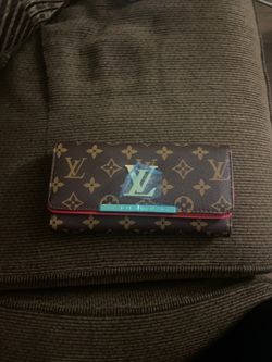 Woman wallet