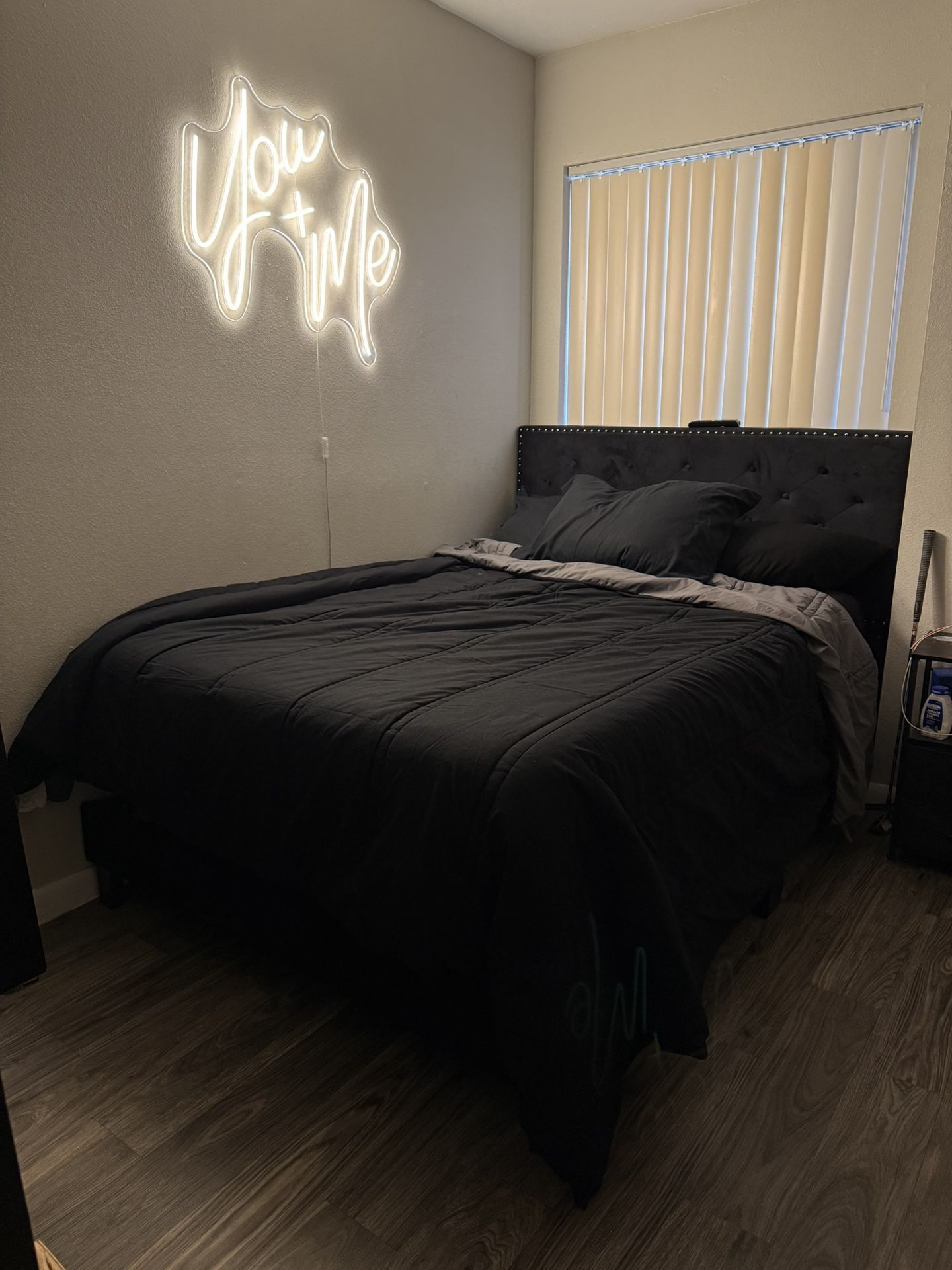 FULL SIZE Mattress & Box Spring + Bed Frame PICK-UP ONLY