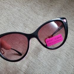 Betsey Johnson Womens Sunglasses 