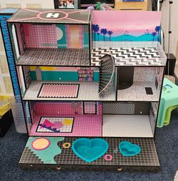 Doll house toy