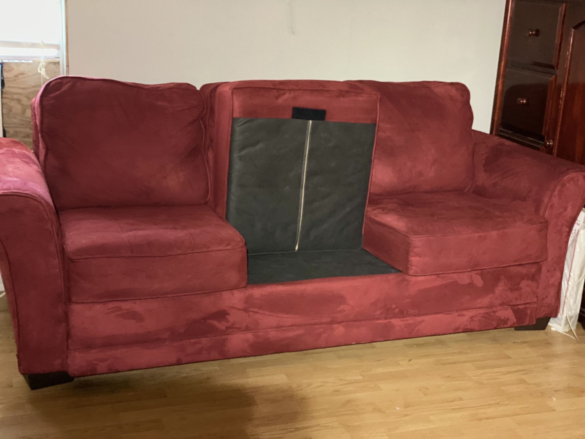 Exclusive 🔥🔥🔥Red Velvet Sofa Super Soft And Comfortable
