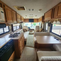 2003 Fleetwood Flair 30H RV Motorhome