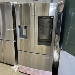 New Samsung Family Hub Refrigerator Scratch And Dent 