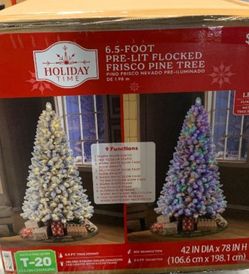 Christmas Tree 6.5 Feet Pre Lit New 