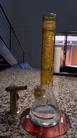 Flower vase
