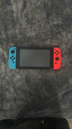 Nintendo Switch w/ Dock + Extra Controllers