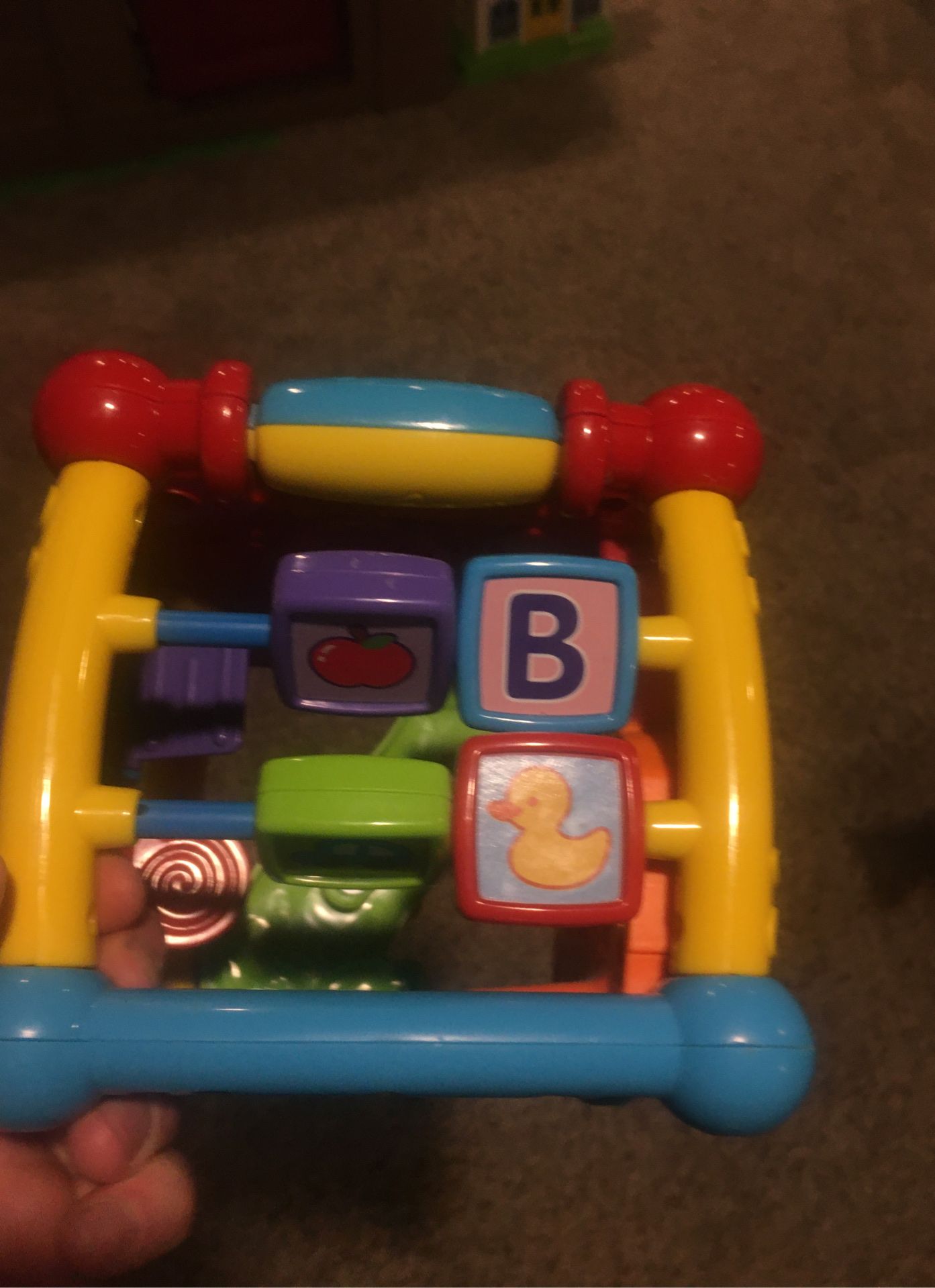 Baby / kids play cube