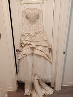 Wedding gown Bridal