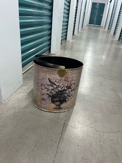 Vintage trash can