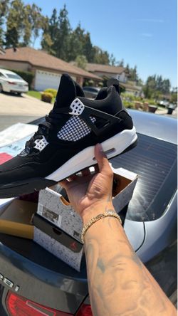 Jordan 4’s