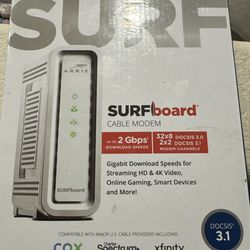 ARRIS SURFboard SB8200 DOCSIS 3.1 10 Gbps Cable Modem
