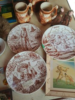 Davey Crockett last of my collection 40 years,$825 + sacfrice $495