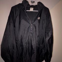 Nike Windbreaker / Rain Jacket Men’s Medium (M) – Packable Hood – Clean
