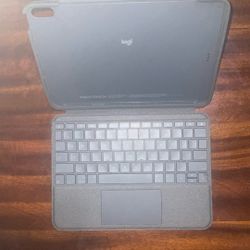 Logitech Folio Touch  Keyboard Case Trackpad iPad Air 4th 5th Gen