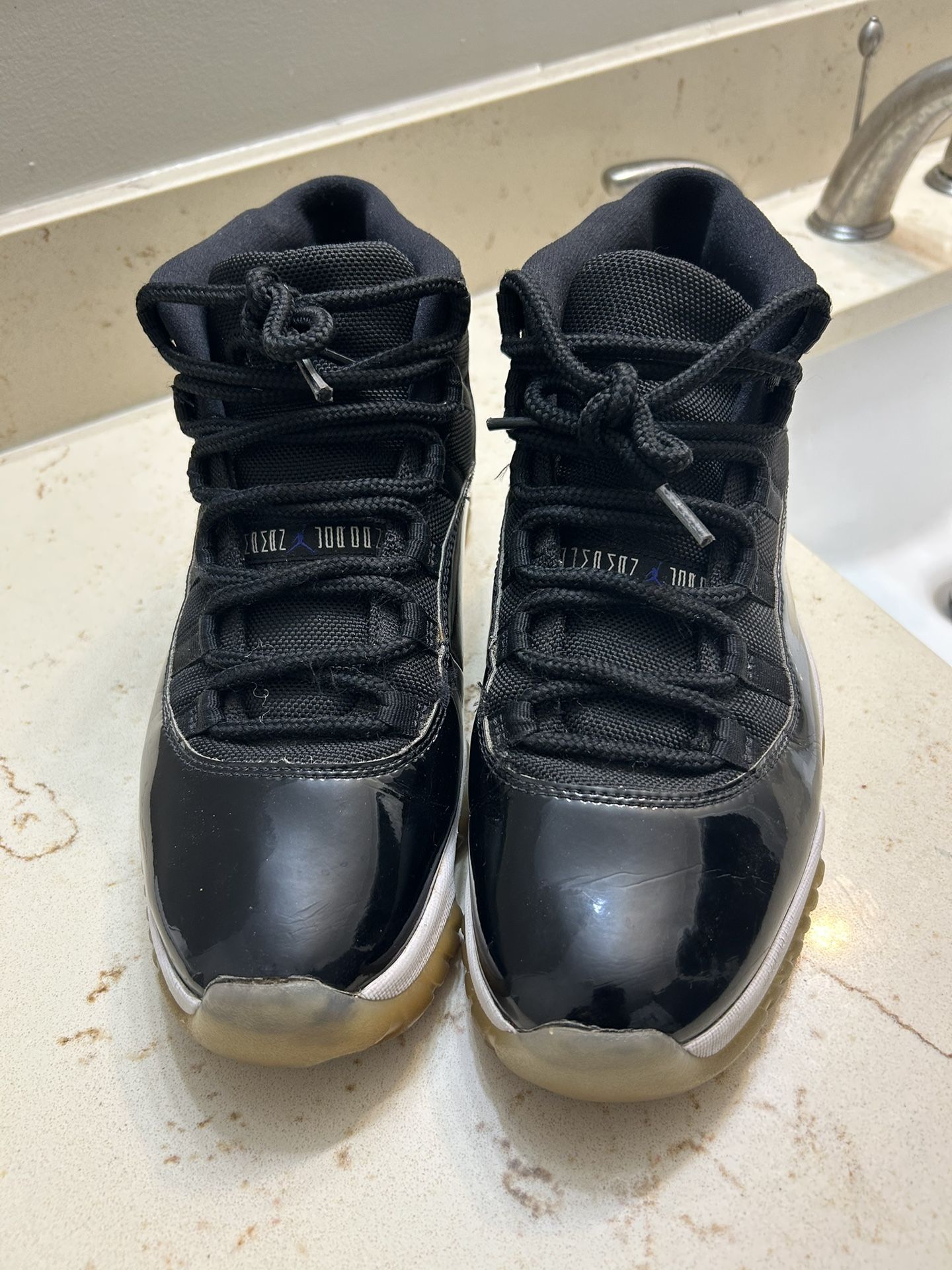 Jordan 11 “ Space Jams” (Size 9.5)