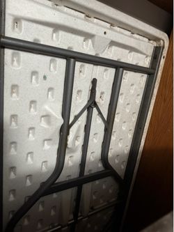 6 ft plastic heavy duty folding table good condition used asking 55