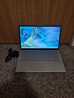 Asus Vivobook X15 School / Work Laptop Windows 11 Home