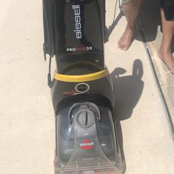 Bessel Carpet Shampooer