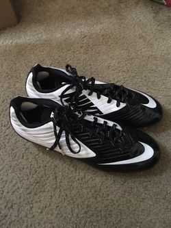 Nike cleats size 11 1/2