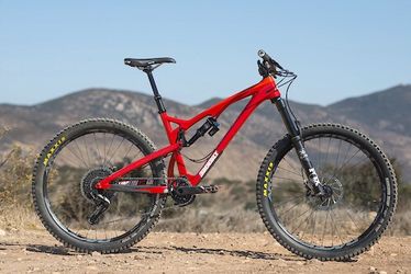 2018 diamondback release 5c. Great condition mountain bike bicycle full suspension