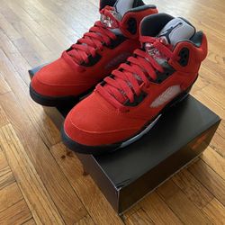 Jordan 5 Raging Bull Size 4.5y And 9m