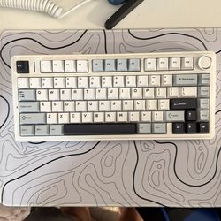 Aesthetic white keyboard with rgb