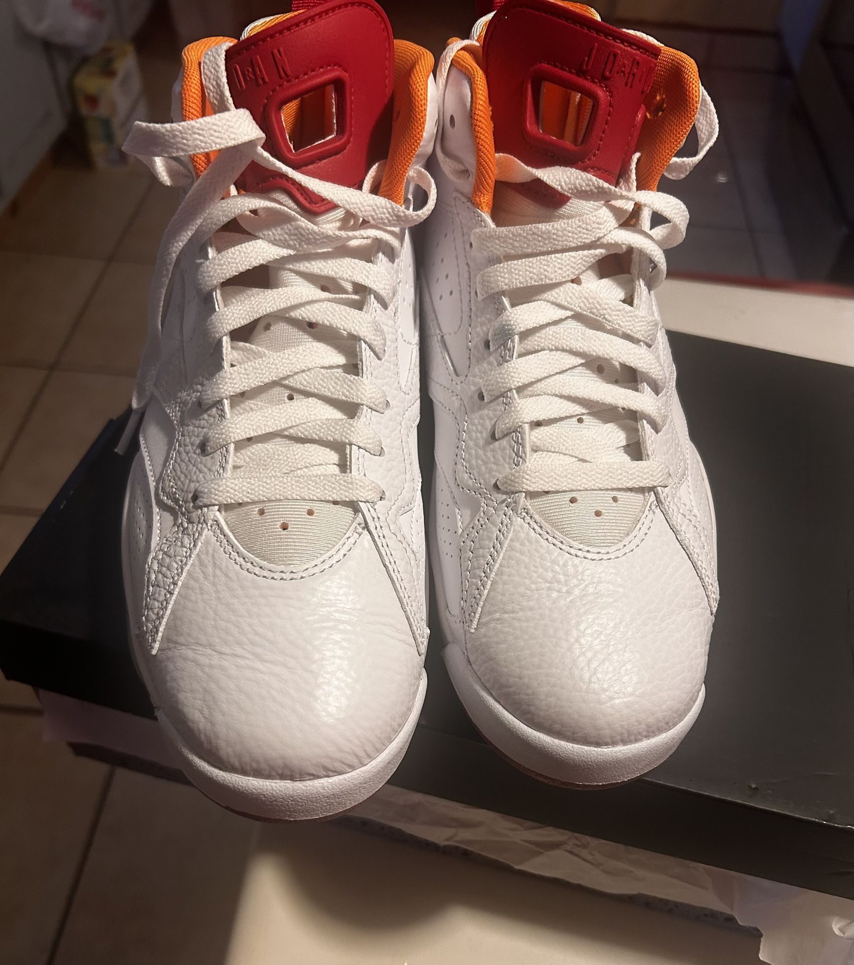 Jordan MVP. Mens 8.5
