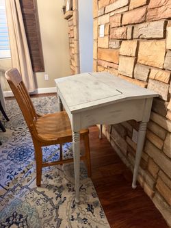 Desk w/ Chair