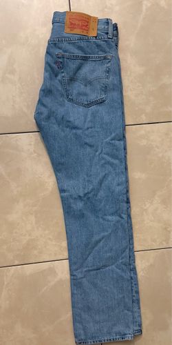 Levi 501  size 32x32 light blue
