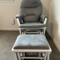 Nursery Gliding Chair With Ottoman $100
