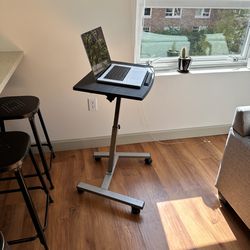 Mobile Laptop Stand