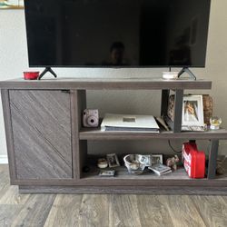 TV Stand /entertainment System
