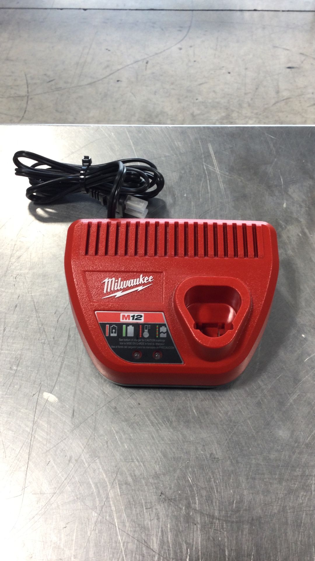 Milwaukee M12 Charger (New)