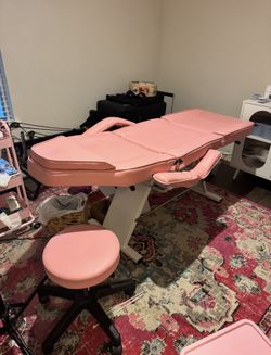 Esthetician bed