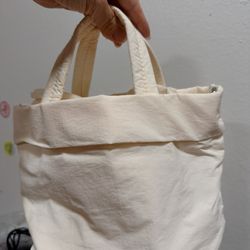 ilyswoo Cream Drawstring Tote Bag w/ Adjustable Strap