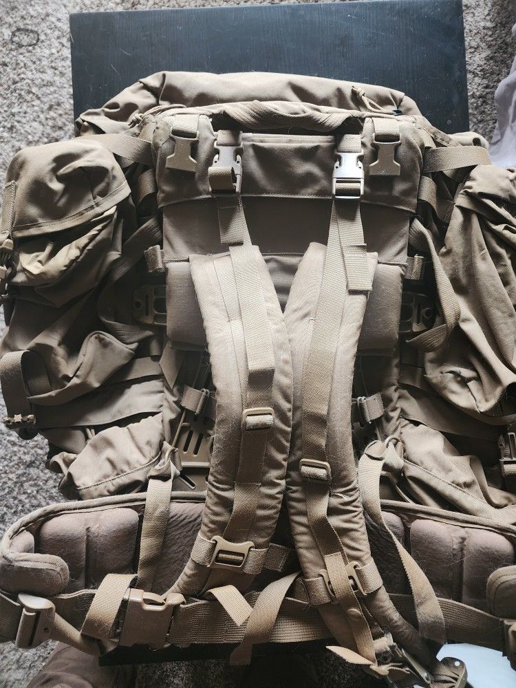 USMC FILBE Main Pack w/ Extra Pouches