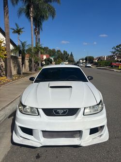 2004 Ford Mustang