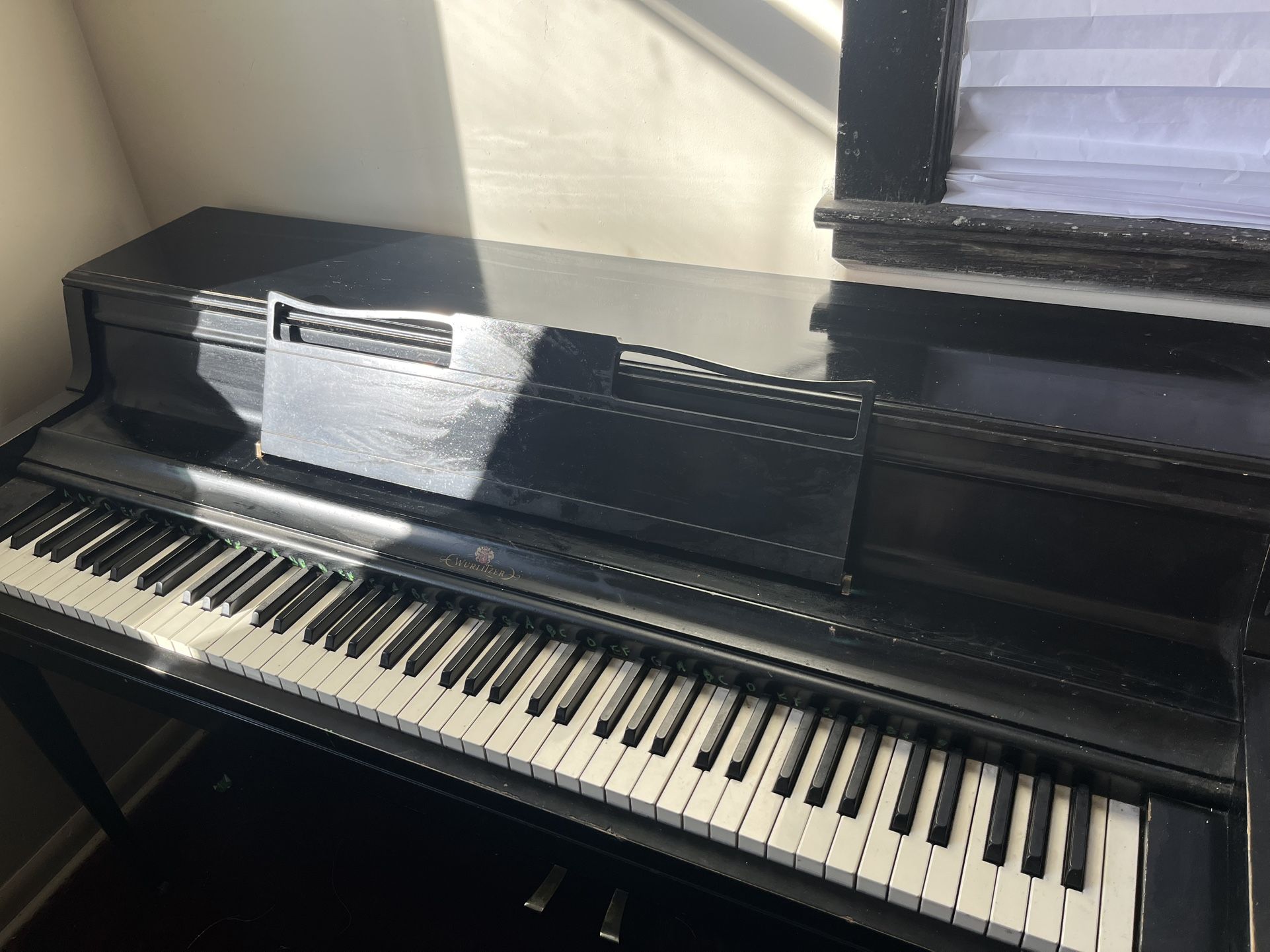 Wurlitzer Piano