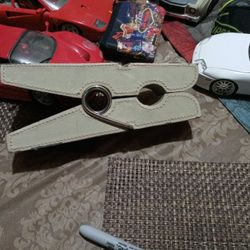 Paper Weight Clothes Pin 