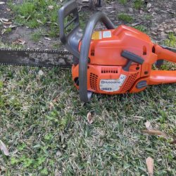 Serrucho Husqvarna 350 // Trimeadora Husqvarna 122HD //  Wirira Husqvarna 124L 