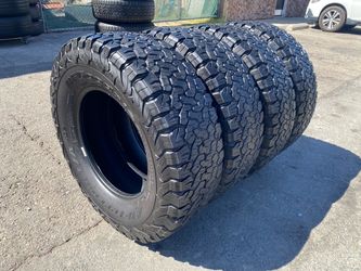 Bfgoodrich all terrain A/T LT285/70/17”