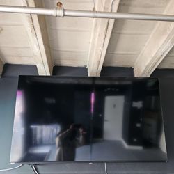 65" Toshiba 4k UHD smart Fire TV w/mount 