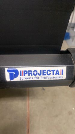 Projector screen