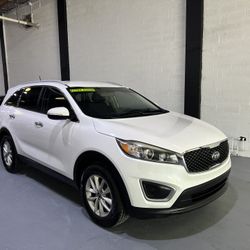 2017 Kia Sorrento $1500 Down 